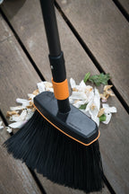 Fiskars QuikFit™ Terassekost