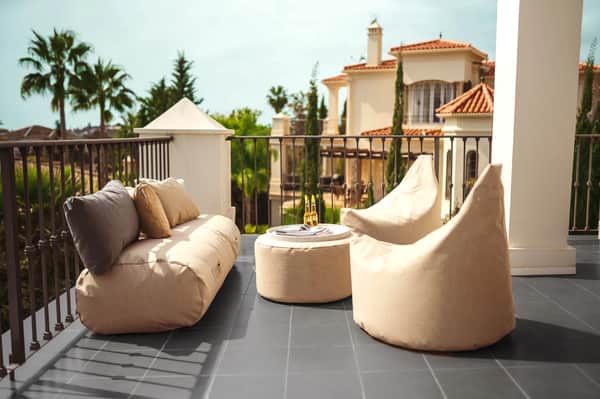  Lounge Satellite Stol