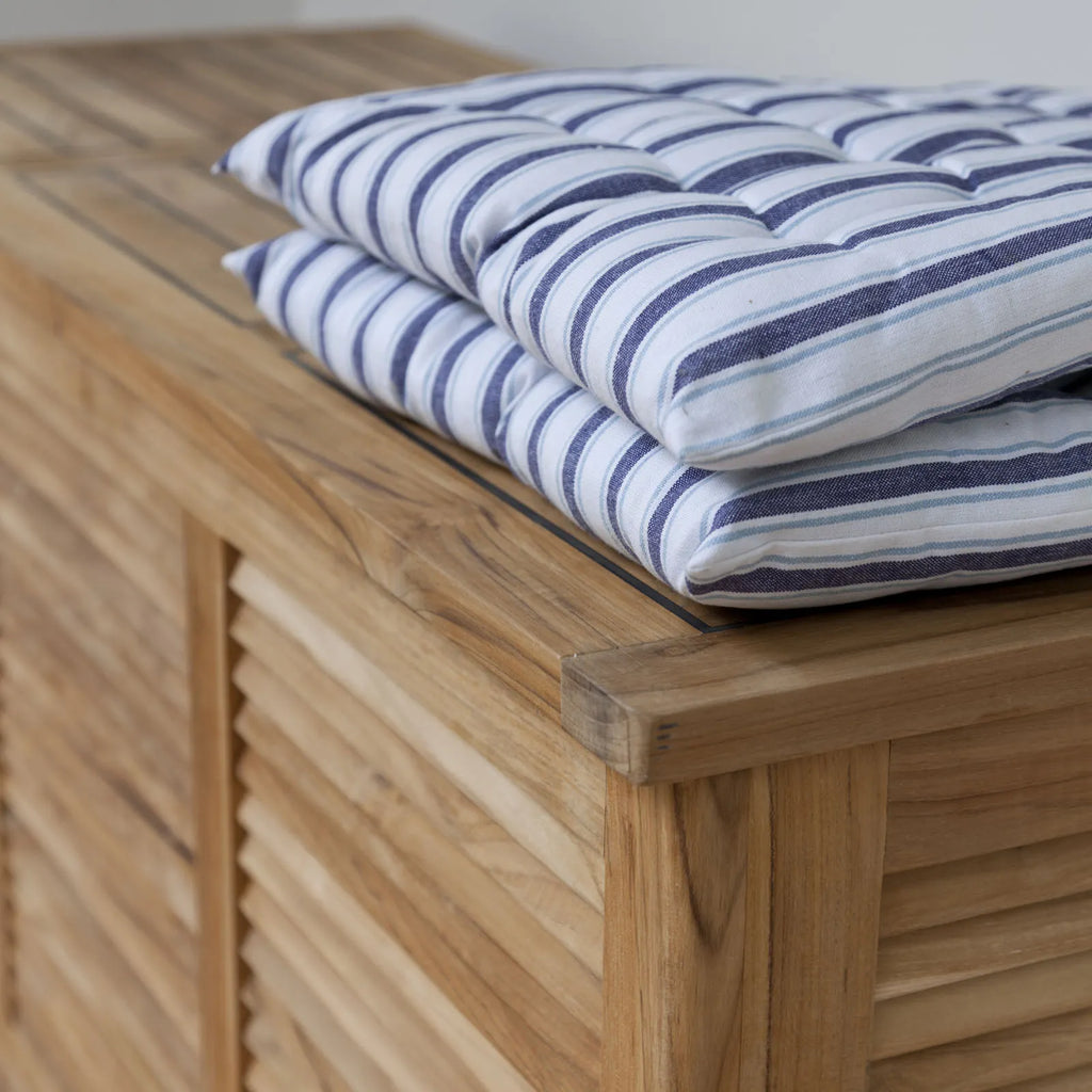  Outdoor/Indoor Louver Hyndeboks
